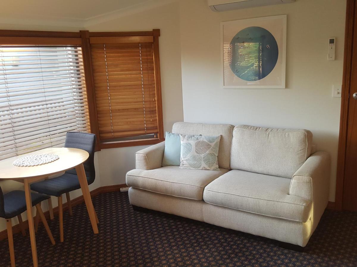 Above The River Karapiro Bed & Breakfast Exterior foto