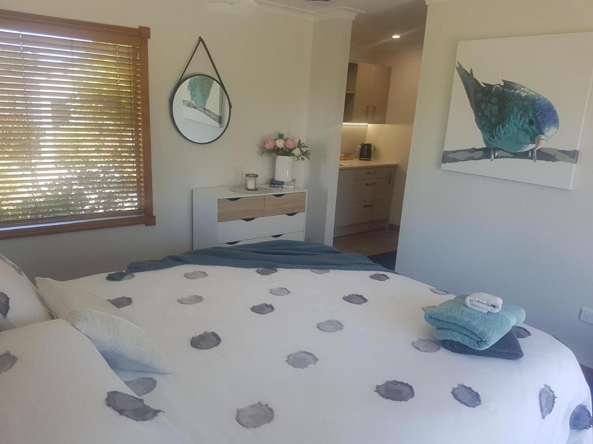 Above The River Karapiro Bed & Breakfast Exterior foto