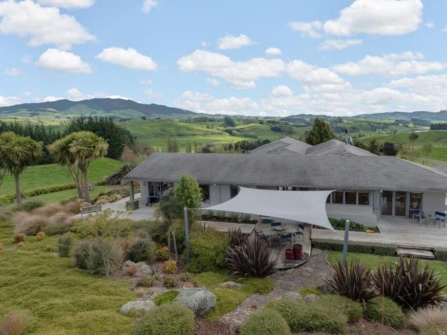 Above The River Karapiro Bed & Breakfast Exterior foto