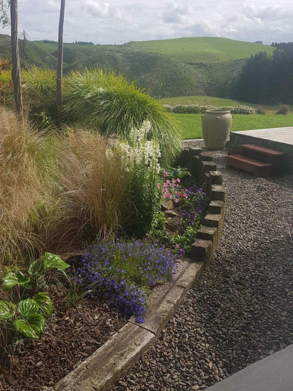 Above The River Karapiro Bed & Breakfast Exterior foto